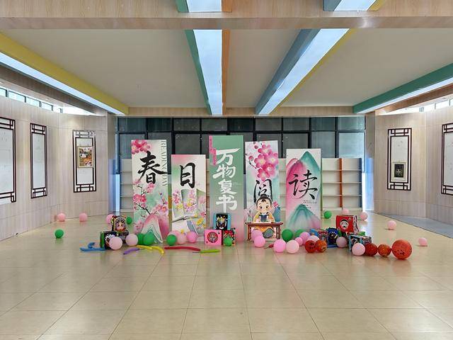 合肥一六八新橋教育本部：拾光書驛，悅讀繪夢:光繪機(jī)
